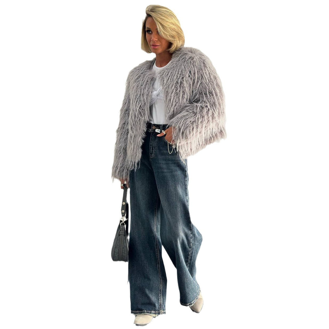 Ladies Faux Fur Jacket with Wide Sleeves and Relaxed Fit Lune London