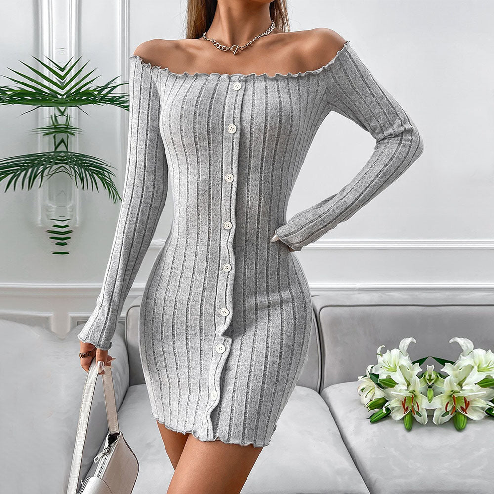 Robe en tricot pour femme avec design hors-épaule et élégante patte de boutonnage Chic & Stil