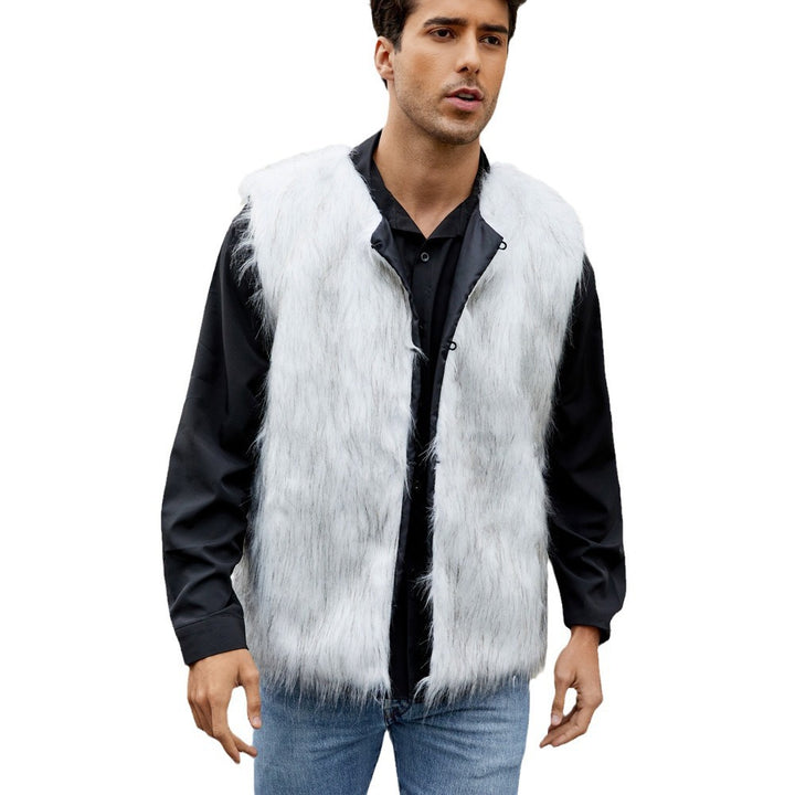 Men's faux fur vest with modern cut and practical pockets Lune London