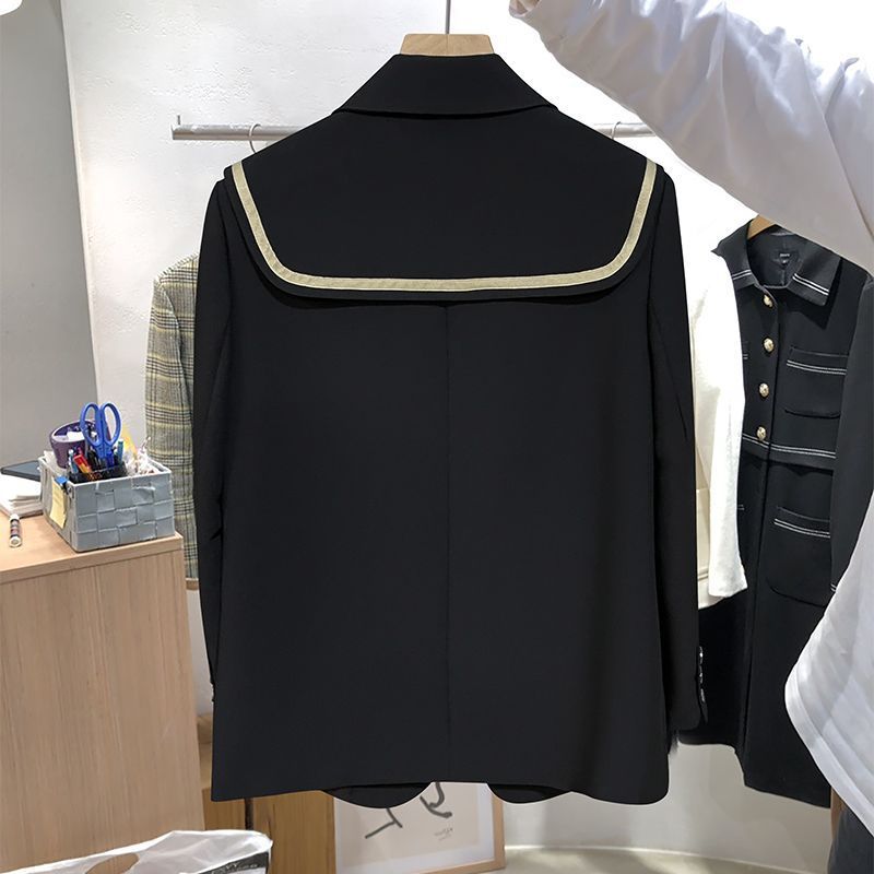 Femme Blazer Moderne avec Détails Créatifs Chic & Stil