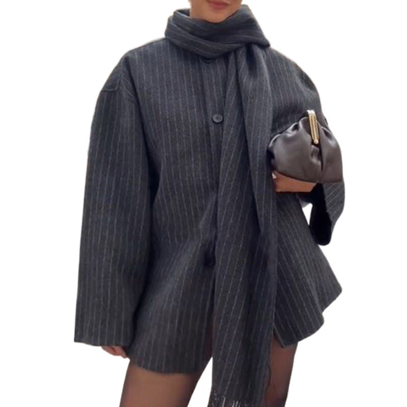 Ladies Trendy and Casual Wool Jacket with Elegant Collar Lune London