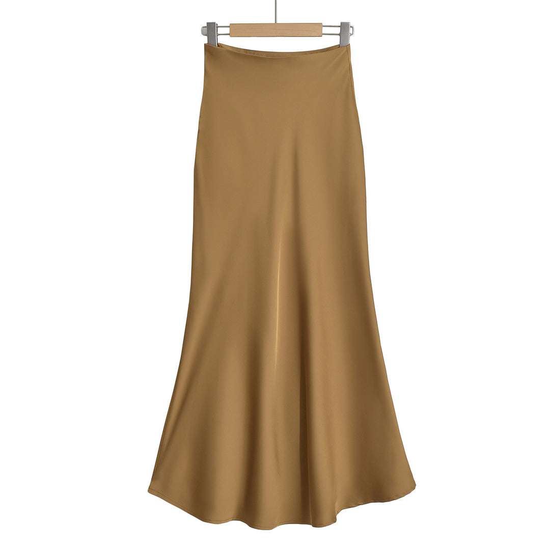 Elegant maxi skirt for ladies in flowing satin fabric with high waist Lune London