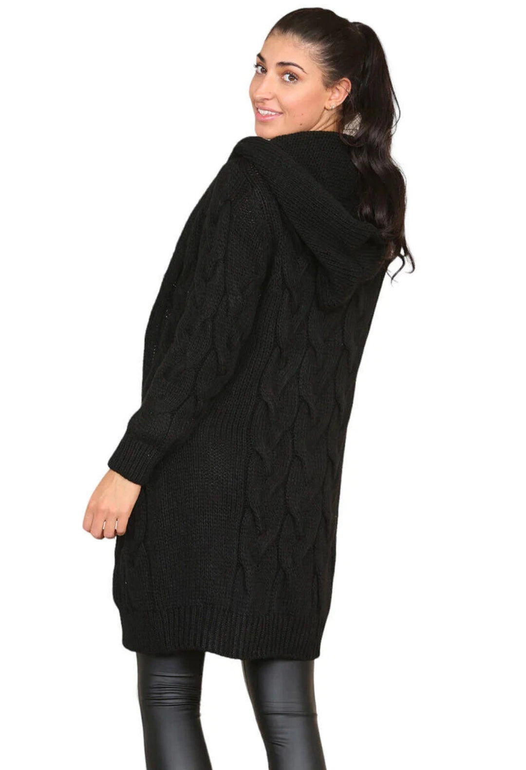 Women's knitted coat with hood and cable pattern Lune Londonl