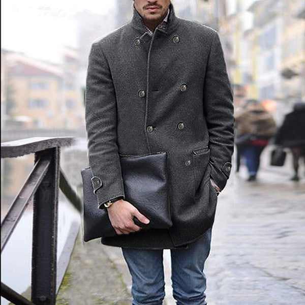 Elegant wool duffle coat for men with double-breasted buttons and practical pockets Lune London