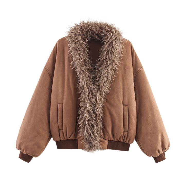 Fashionable women's short sleeve sweater with luxurious faux fur collar Lune London