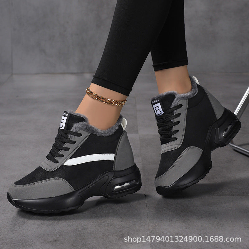 Winter boots for women with soft inner lining Lune London