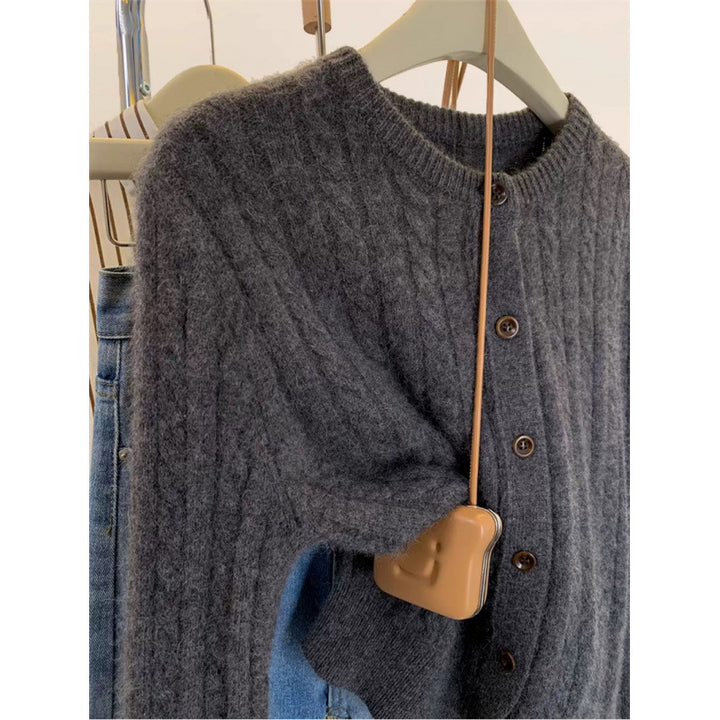 Cardigan pour femmes avec motif en câble Chic & Stil
