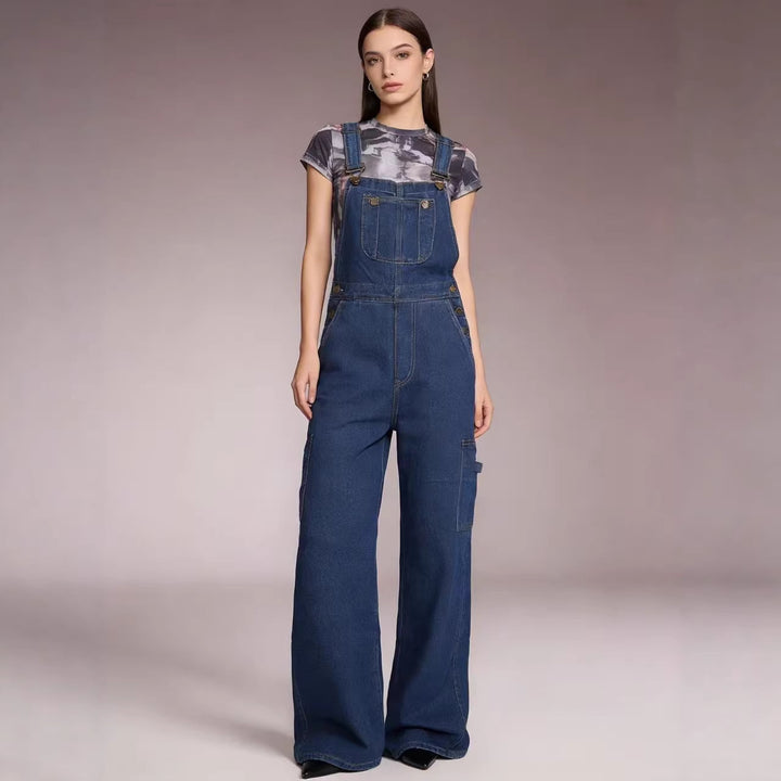 Women's overalls in a casual oversized cut with functional side pockets Lune London