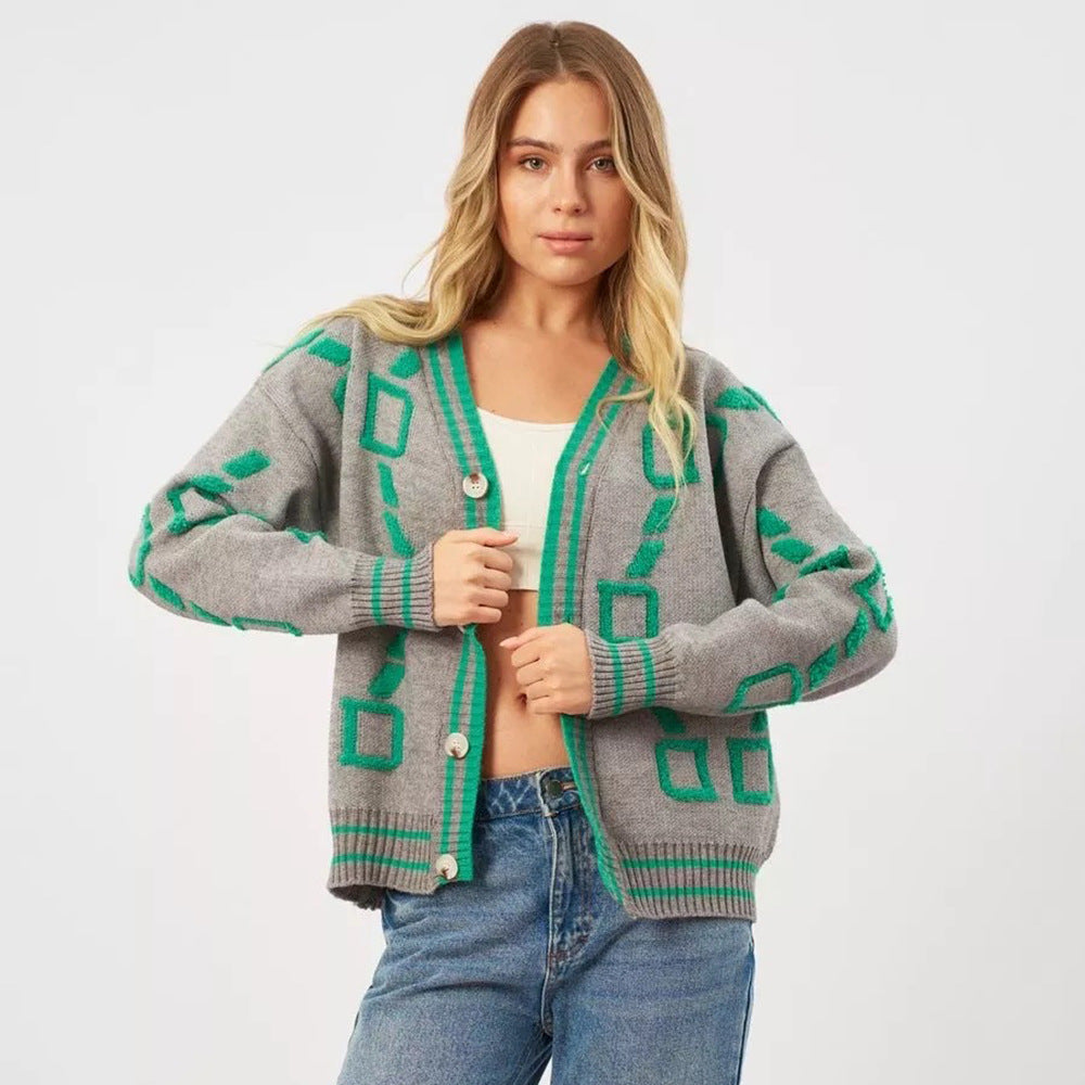 Cardigan féminin élégant avec motif géométrique et patte de boutonnage Chic & Stil