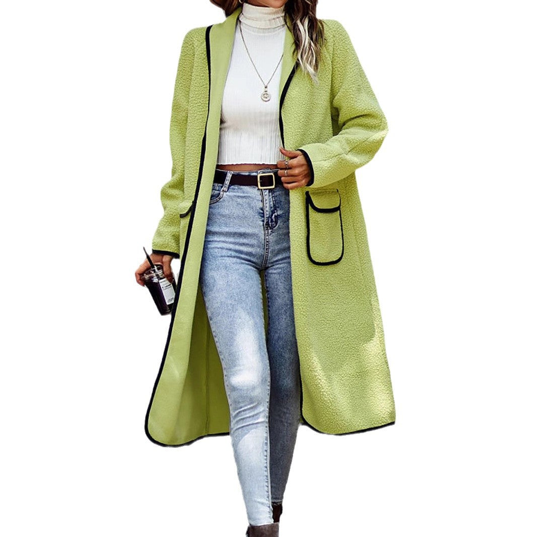 Ladies elegant, long cardigan with practical cut and contrasting accents Lune London