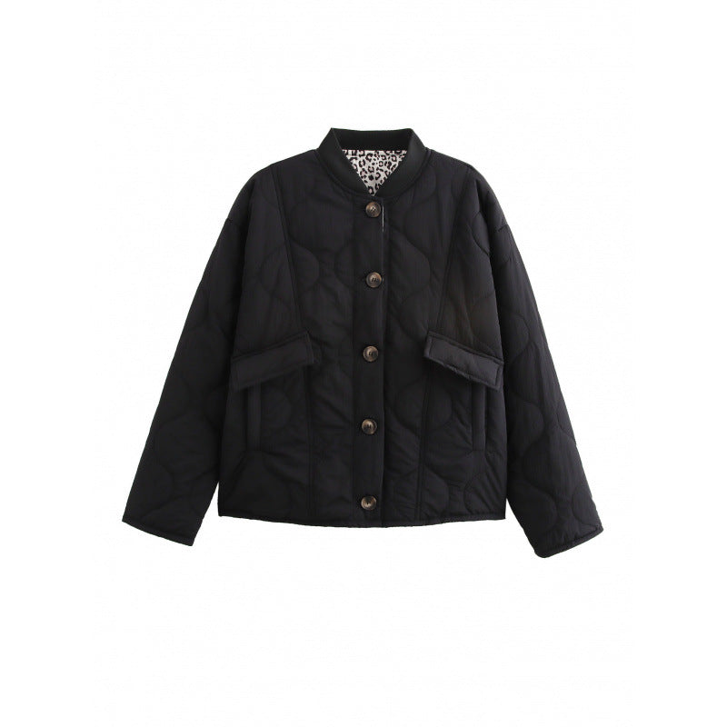 Ladies oversized quilted jacket with practical pockets and chic sporty design