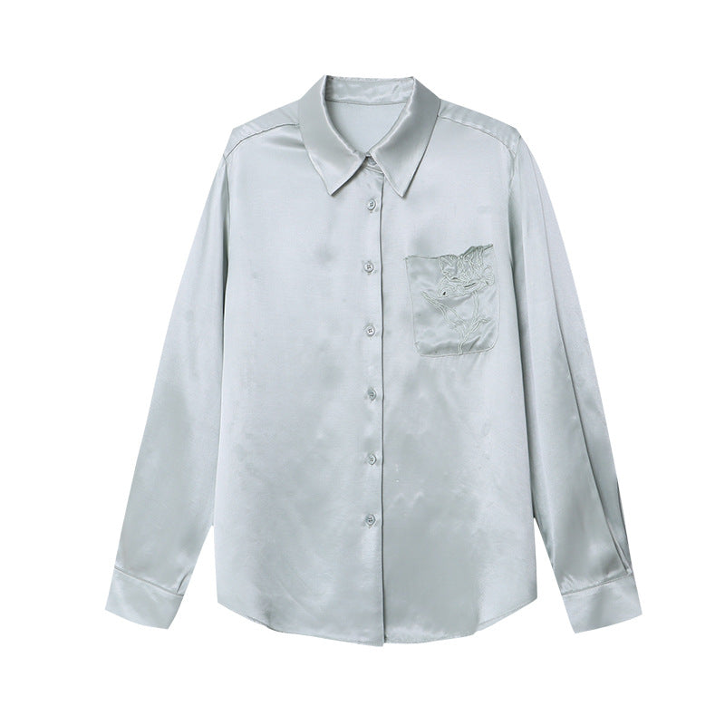 Women casual blouse with fine texture and fashionable cut Chic & Stil