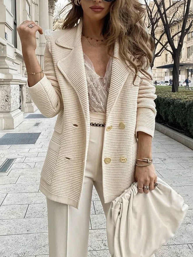 Wool blazer for women with double-breasted buttons and structured design Lune London