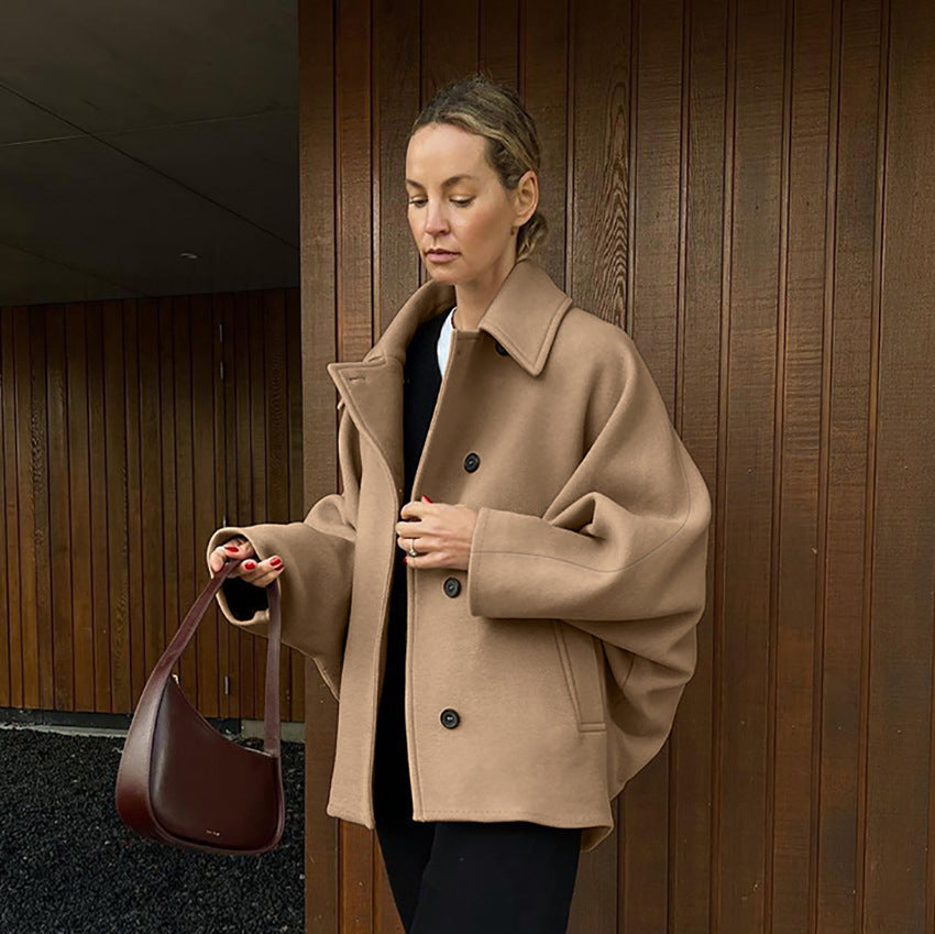 Oversized wool coat for women with classic cut Lune London