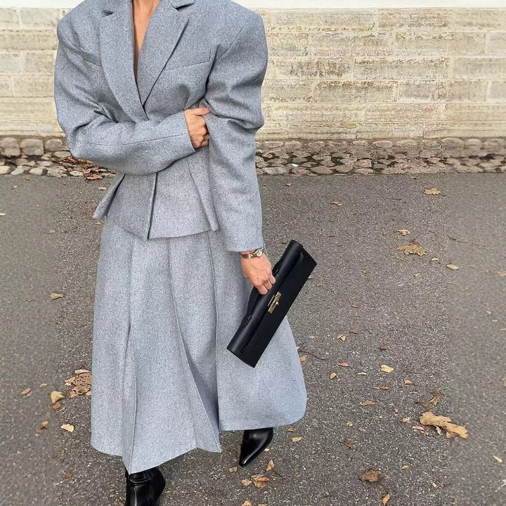 Ladies elegant blazer and skirt set in high-quality wool blend Lune London