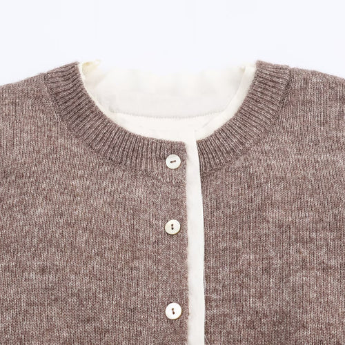 Casual knit jacket for women with round neck and button details Lune London