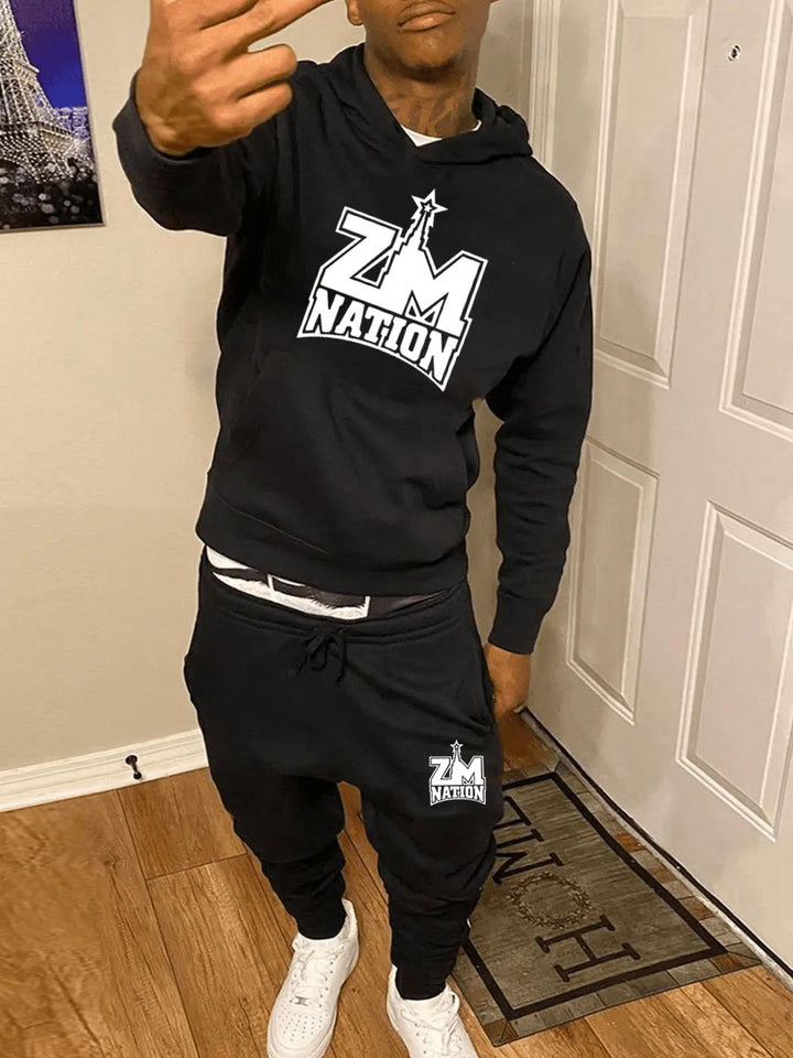 Men's hoodie and jogger pants set made of high-quality and comfortable material Lune London