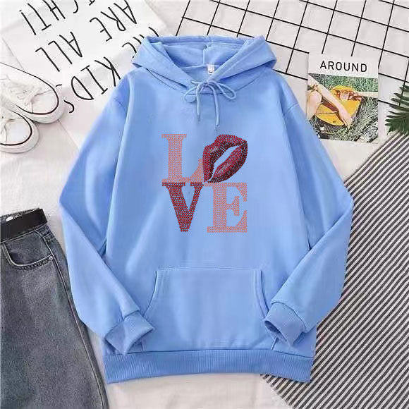Women's hoodie with creative lip design Chic & Stil