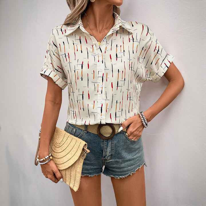 Women's short sleeve blouse with button and abstract print Lune London