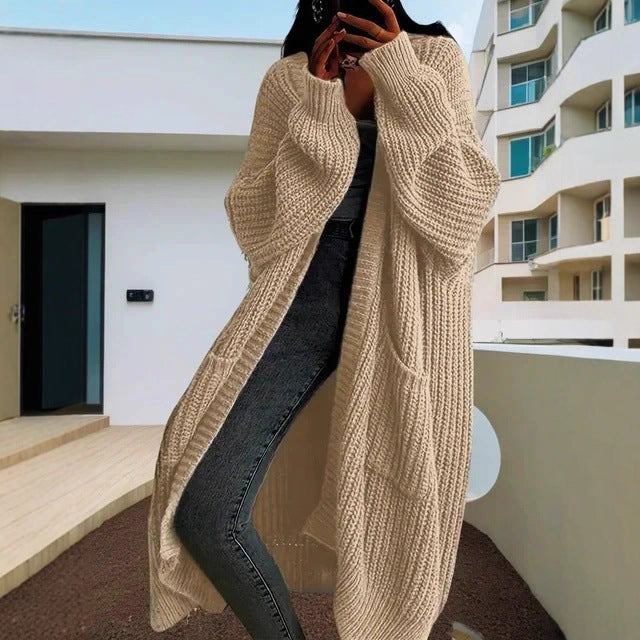 Thick knit coat for women with casual pockets and open design Lune Londonl