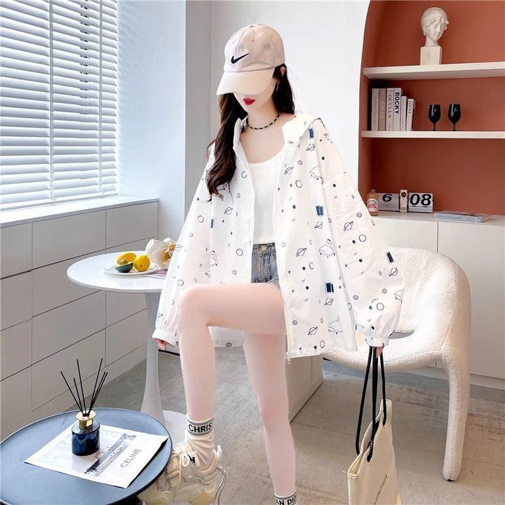 Haut léger et décontracté pour femmes avec des designs d'impression créatifs Chic & Stil