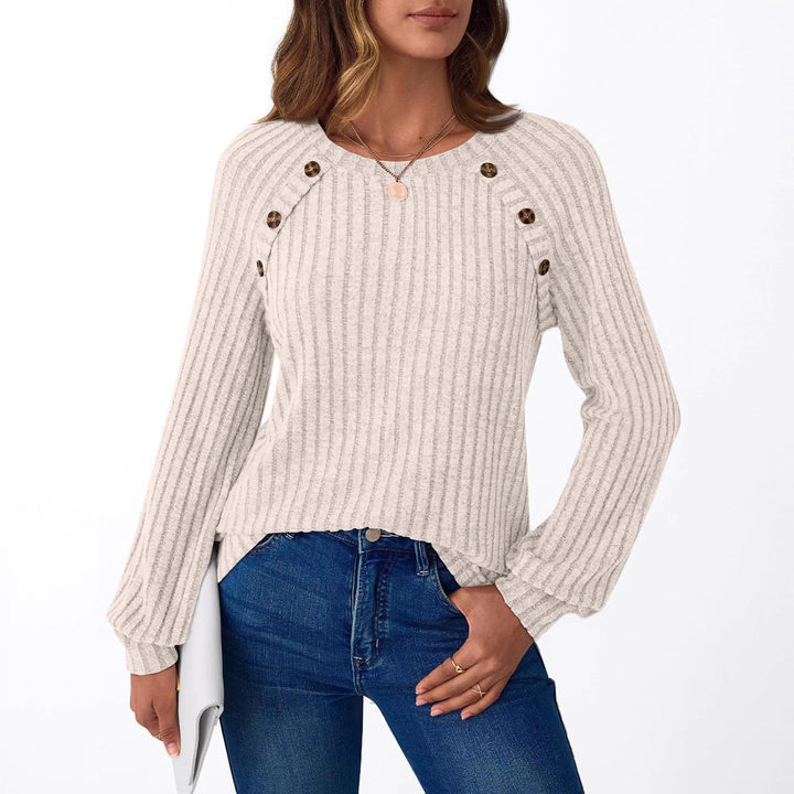 Knitted pullover for women with decorative buttons and a modern ribbed pattern Lune London
