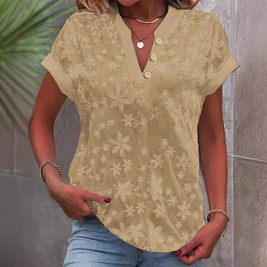 Women's blouse with chic and stylish floral pattern