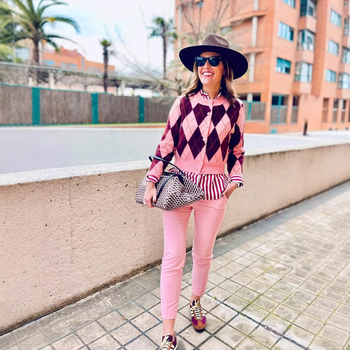 Women cardigan in elegant argyle pattern Lune London
