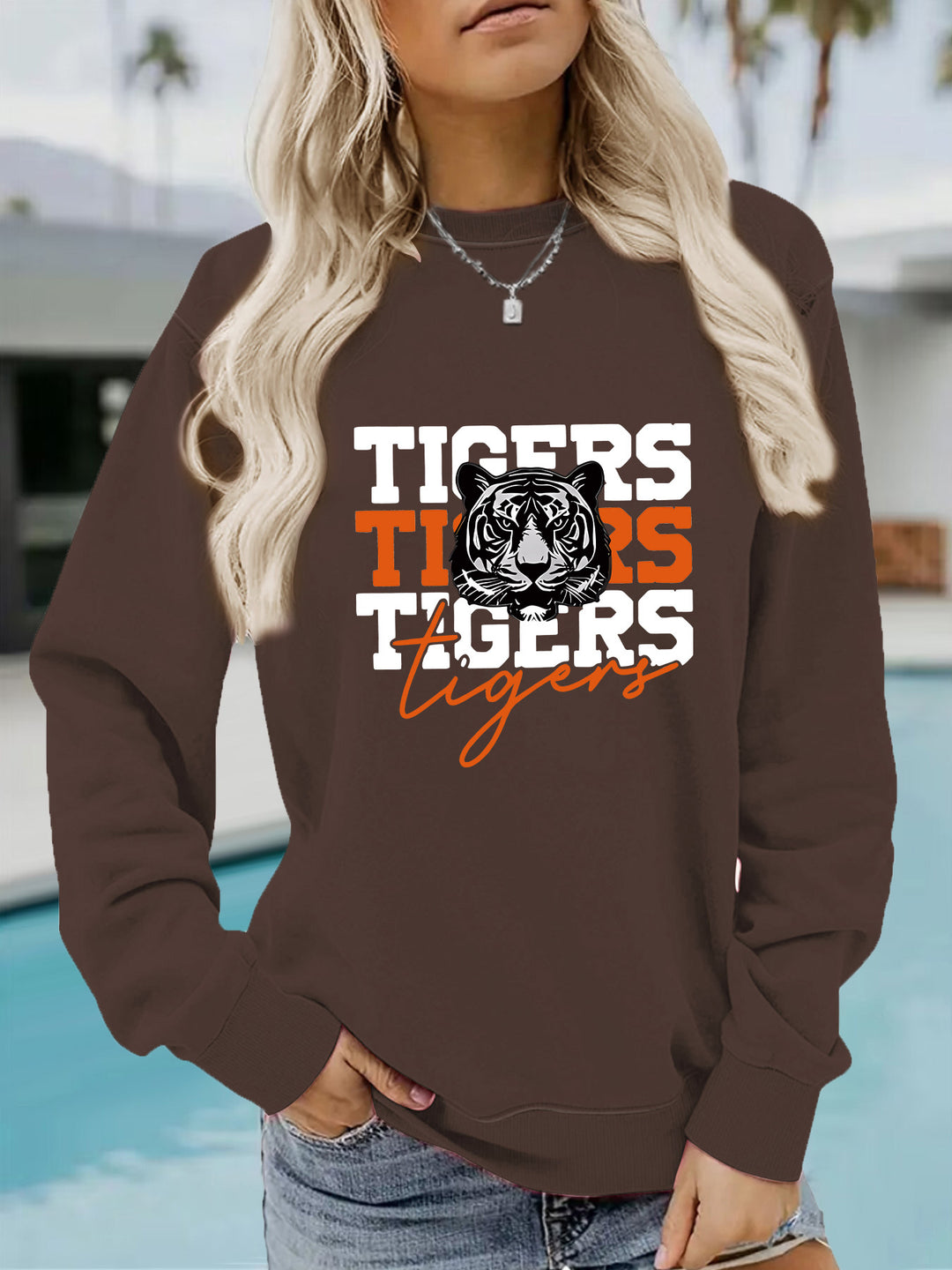 Sweat-shirt femmes avec design tigre animaliste et coupe décontractée Chic & Stil