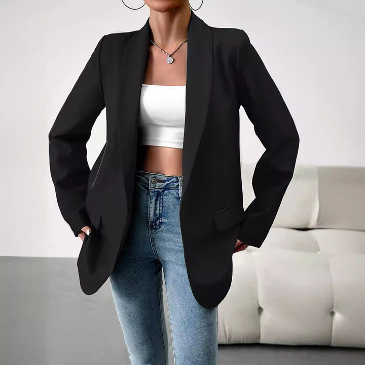 Women Elegant Blazer with Modern Design Elements Lune London