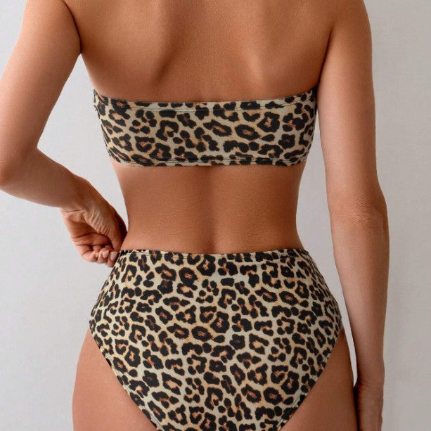 Women's Bandeau Bikini Set with High-Cut Brief Chic und Stil