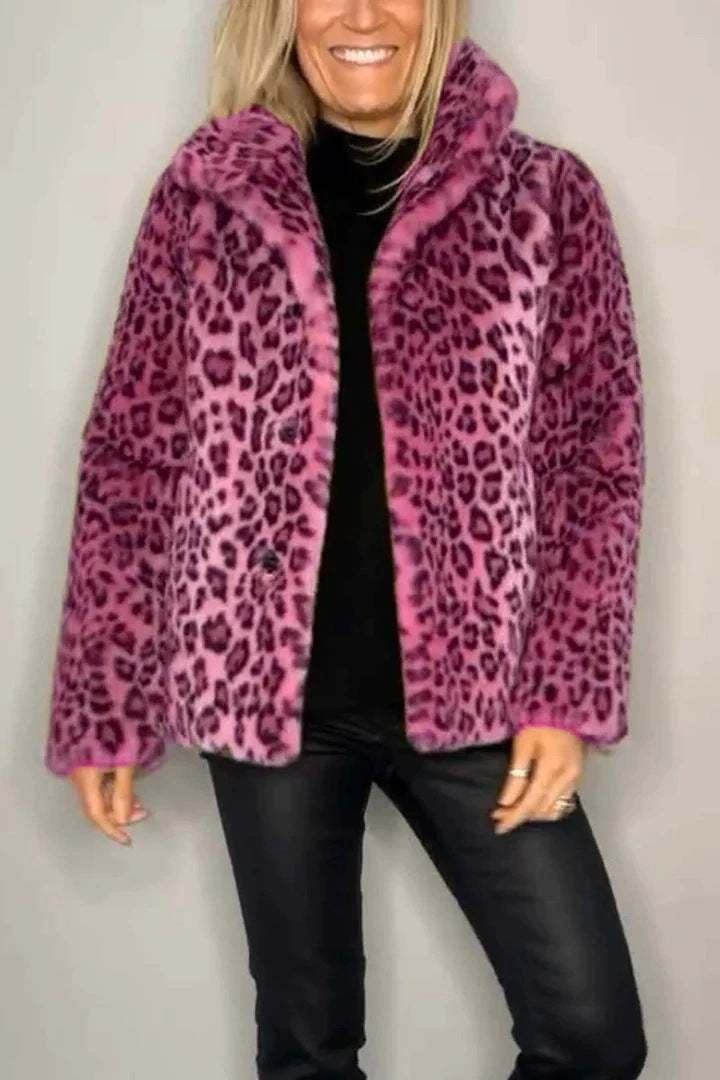 Fashionable plush coat for women with leopard print and elegant cut Lune London