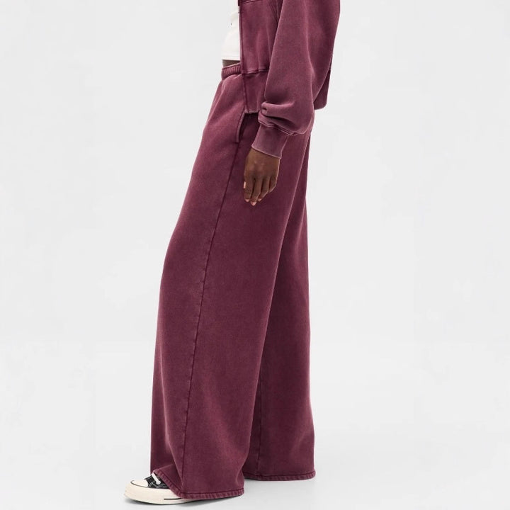 Ensemble de loisirs décontracté pour femmes avec veste à capuche et pantalon de jogging large Chic & Stil