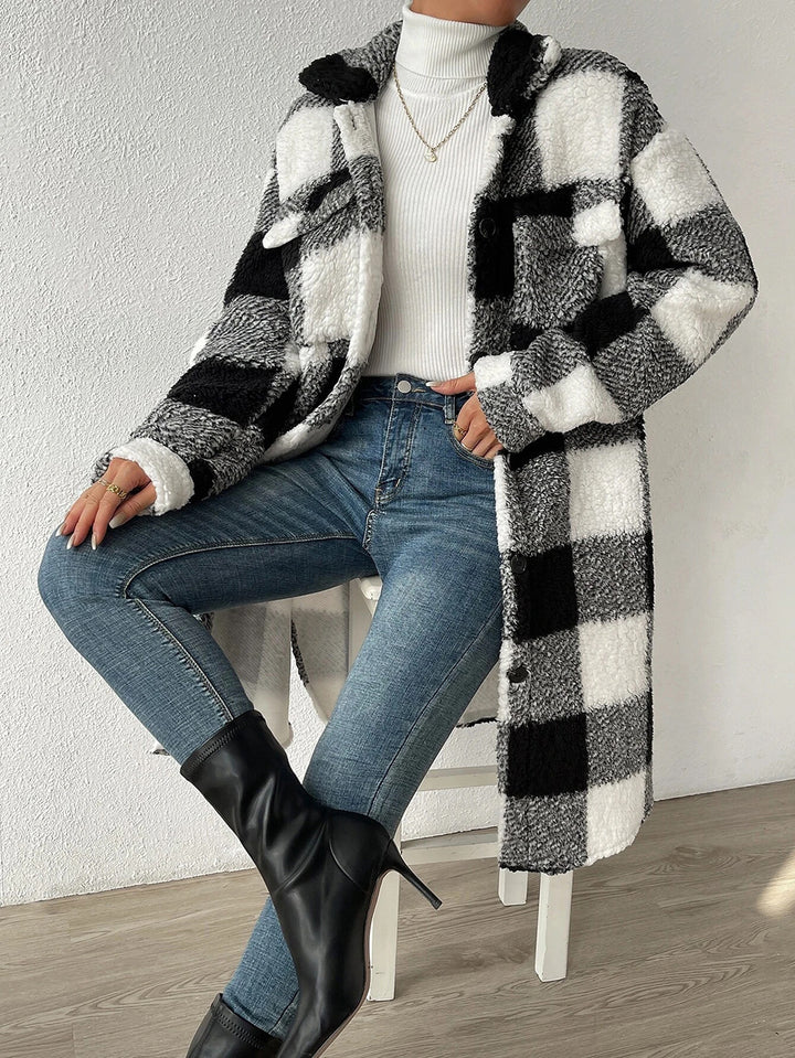 Plaid fabric coat for ladies with soft lining and button placket Lune London