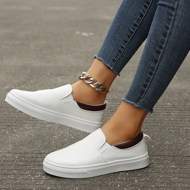 Women’s slip-on leisure shoes with elastic access and a non-slip sole Lune London