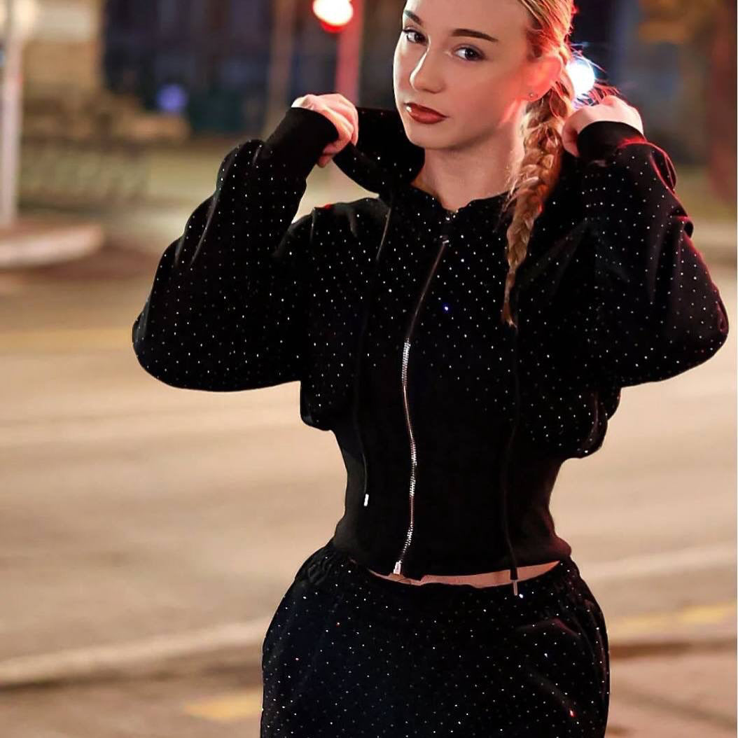 Leisure set for women with sparkling accents and a comfortable fit Lune London