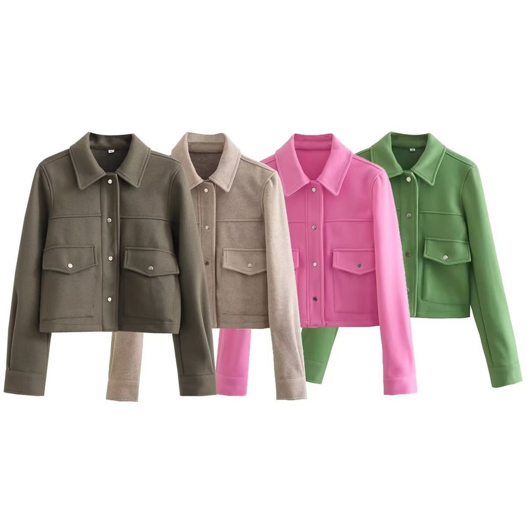 Short jacket for women made of high-quality material with practical chest pockets Lune London