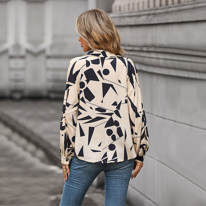 Fashion women's blouse with geometric pattern and relaxed fit Lune London