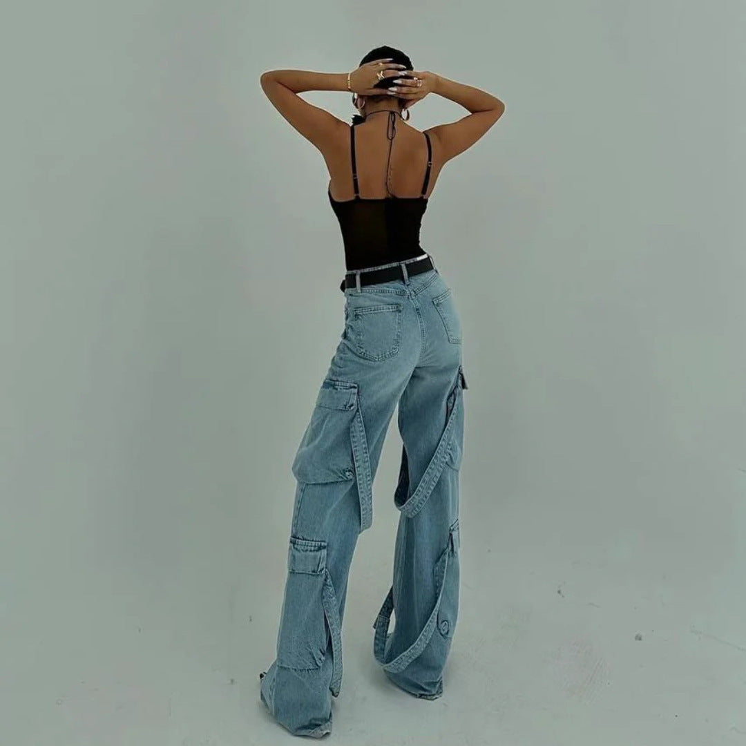 Women's cargo jeans with unique patches and a striking design Lune London