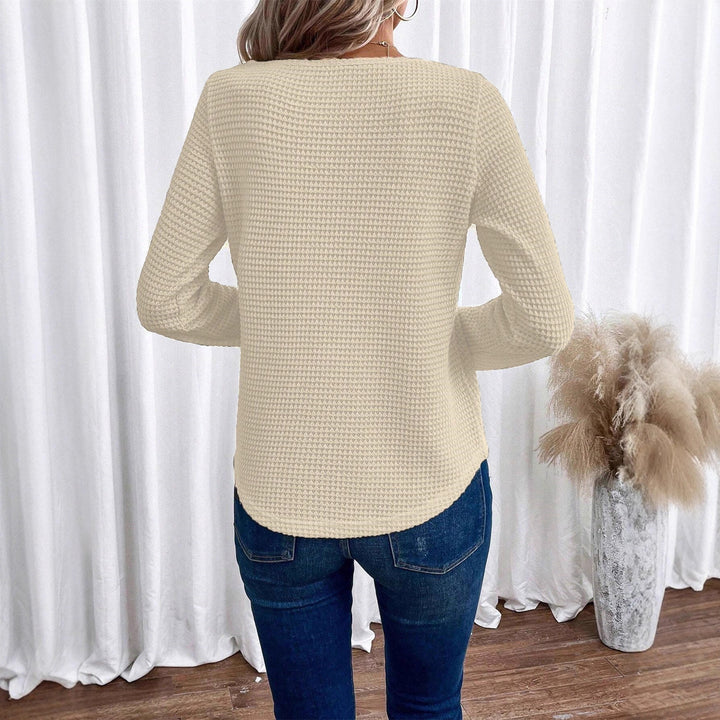 Elegant and fine women's top with lace accents Lune London