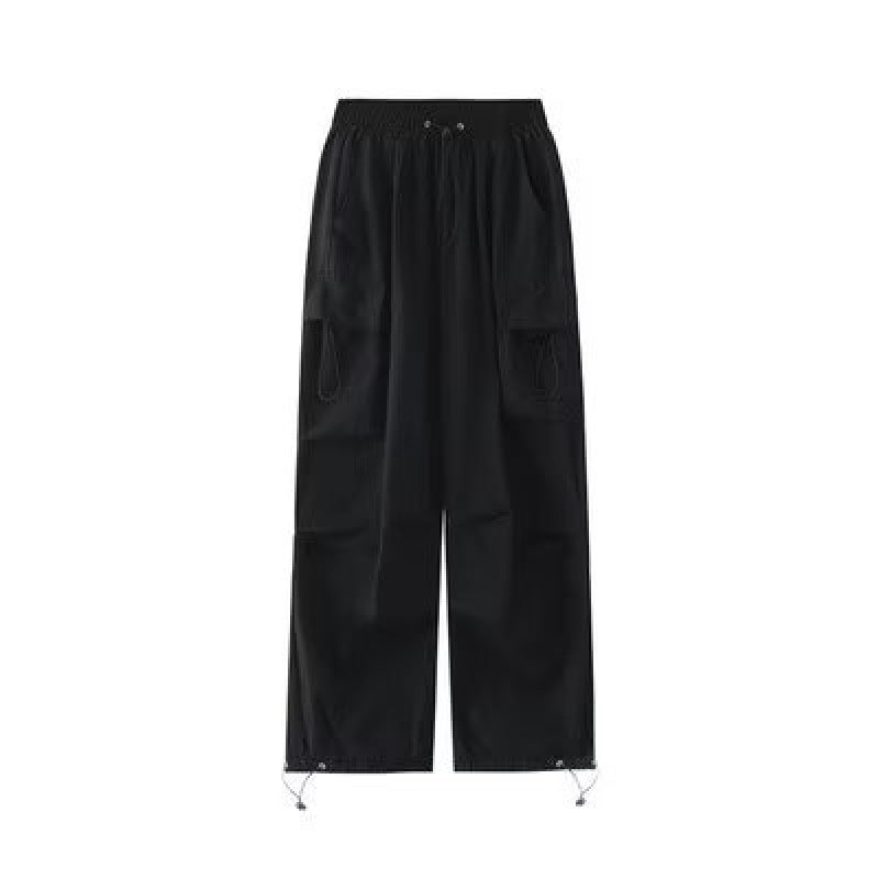 Women's cargo pants with versatile cut and practical pockets Chic & Stil