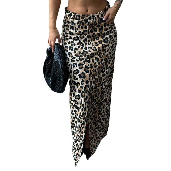 Maxi leopard print skirt for women with slit and elegant cut Lune London