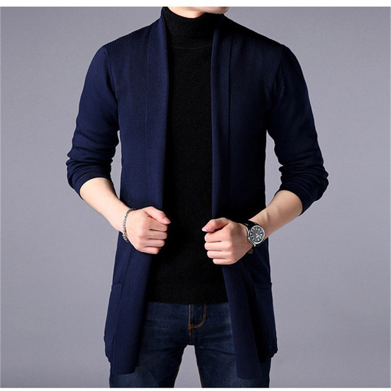 Casual knitted cardigan for men with an open cut and practical pockets Lune London