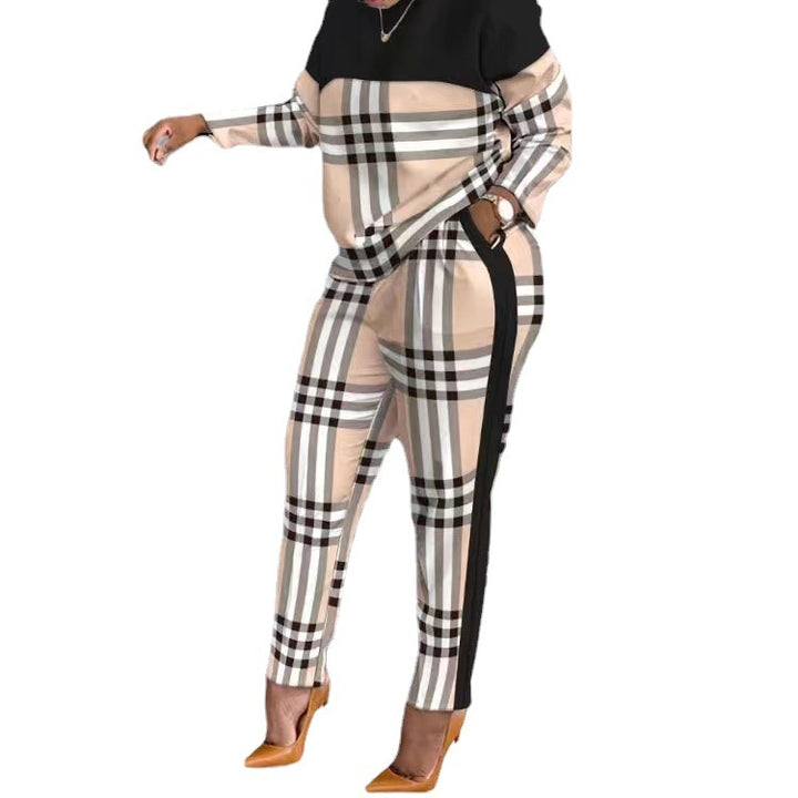 Women’s stylish leisure set with graphic pattern Lune London