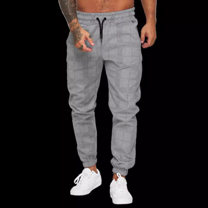 Carrot sport pants for men with elastic waist and practical pockets Lune London