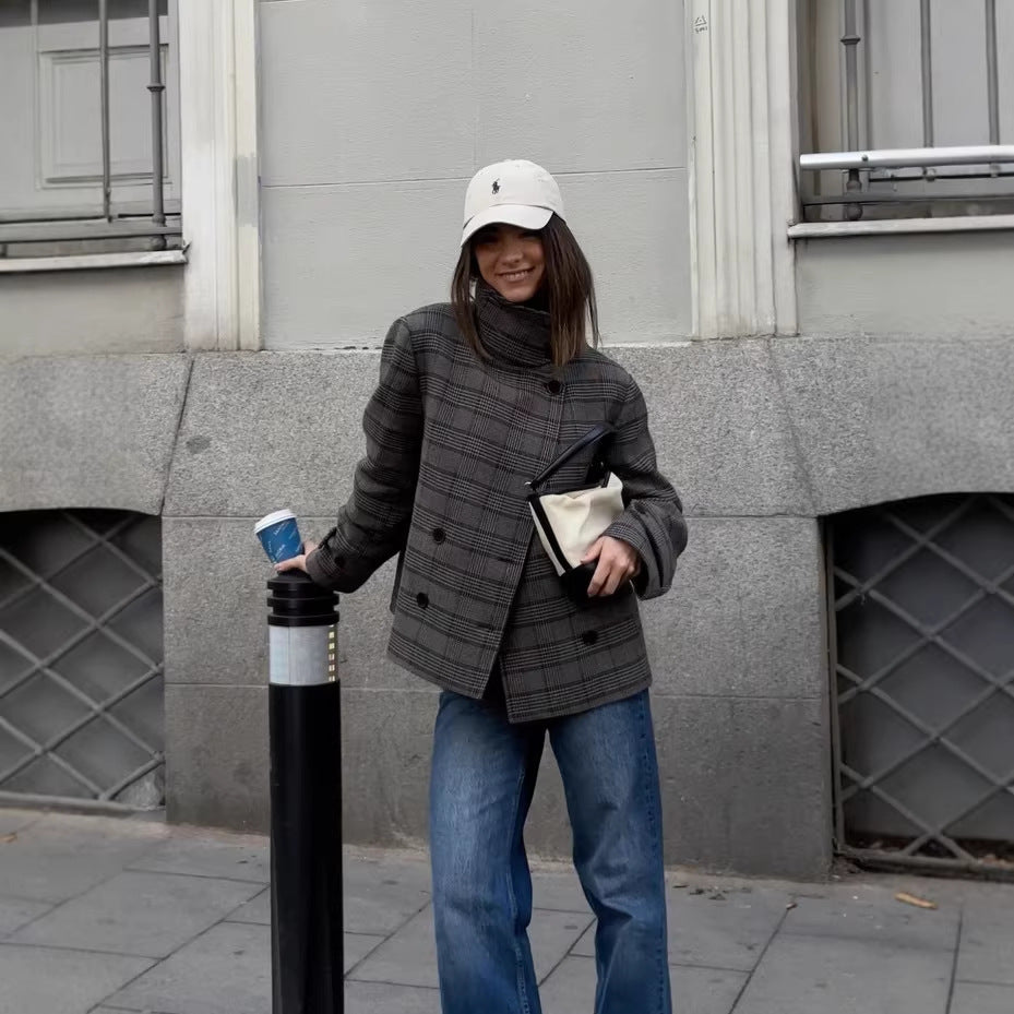 Veste surdimensionnée à carreaux pour femmes avec col haut Chic & Stil