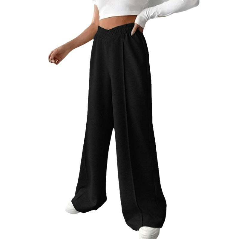 Comfortable jogging pants for women with wide leg and elastic waistband Lune London