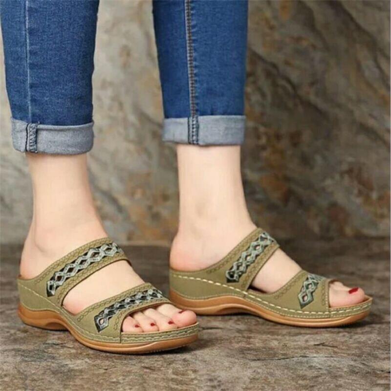Comfortable strappy sandals for ladies with ergonomic sole and elegant design Lune London