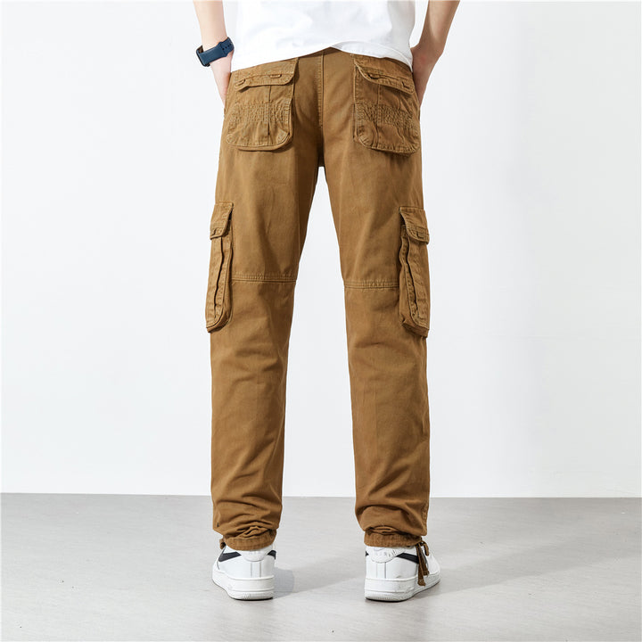 Men's cargo pants with practical pockets and modern fit Lune London