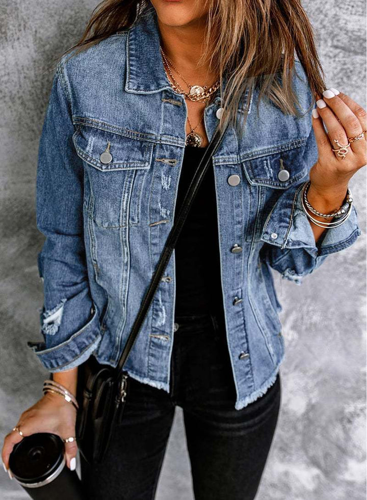 Veste en jean pour femmes au style décontracté avec des détails déchirés et une coupe classique Chic & Stil